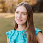 Headshot of Ellie LaPorte